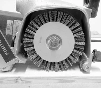 Once you have created the texture you require, change the brush to a rustilon brush with plastic bristles