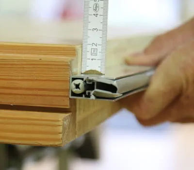 Measuring the automatic door seal