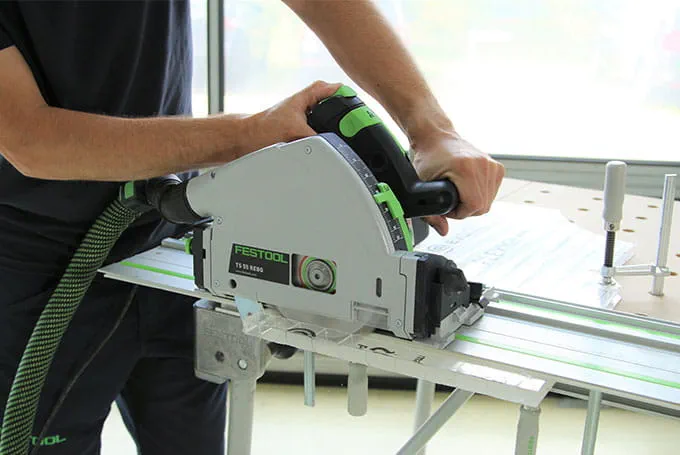 Cutting Plexiglas
