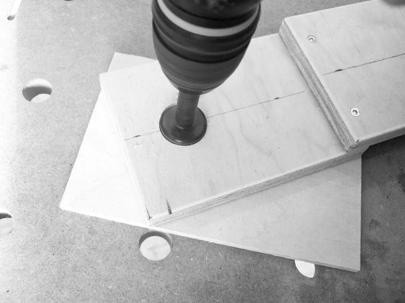 Using a router with a copying ring