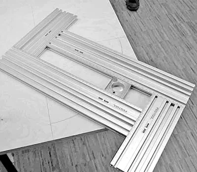 Inserting circle centring mandrel