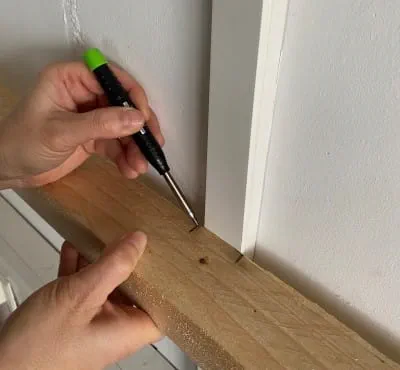 Mark the groove position