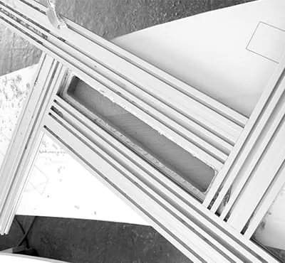 Routing stringer elements