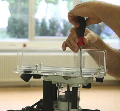 Securing the routing aid