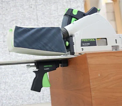 Setting up the guide rail