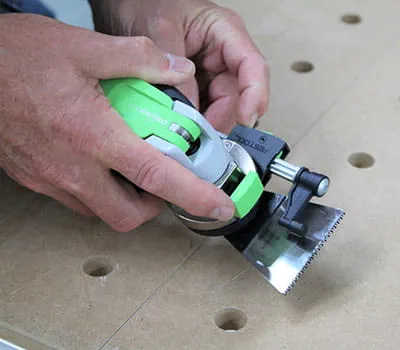 Attaching the depth stop