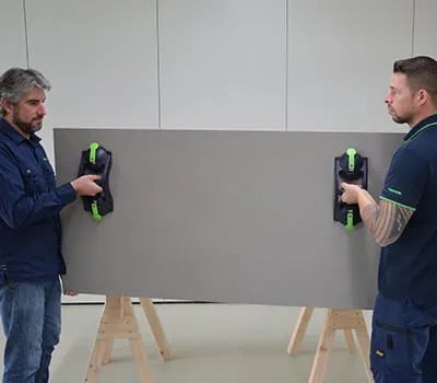 lifting a tile with the GECKO