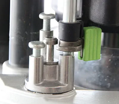 Turning the stepped stop to the lowest setting