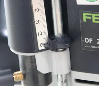 Setting the depth stop indicator to zero