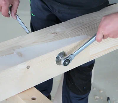 Fitting the threaded bolts