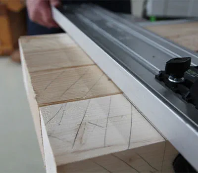 Aligning the guide rail