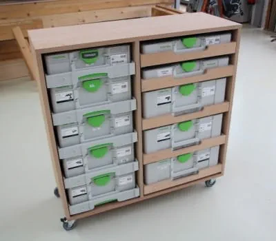 Inserting and fitting drawers
